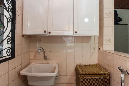 Casa à venda com 326m², 2 quartos e 6 vagasÁrea de Serviço