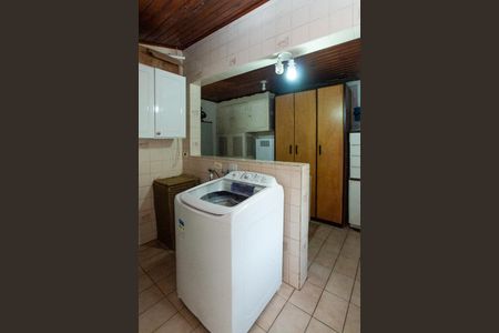 Casa à venda com 326m², 2 quartos e 6 vagasÁrea de Serviço