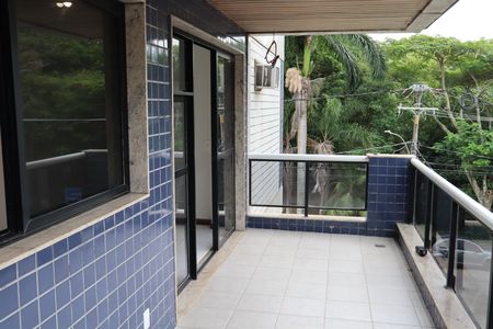 Apartamento para alugar com 80m², 2 quartos e 1 vagaVARANDA EXTERNA