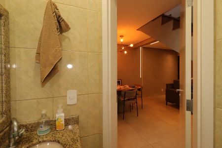 Casa para alugar com 205m², 3 quartos e 3 vagasLavabo