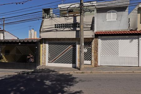 Casa para alugar com 205m², 3 quartos e 3 vagasFachada