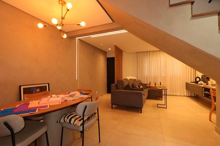 Sala de Jantar de casa para alugar com 3 quartos, 205m² em Jardim Pilar, Santo André
