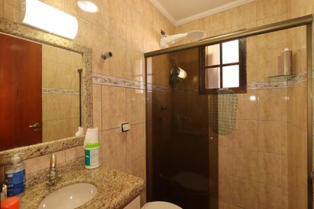 Casa para alugar com 205m², 3 quartos e 3 vagasBanheiro Social
