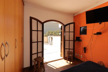 Casa para alugar com 205m², 3 quartos e 3 vagasSuíte
