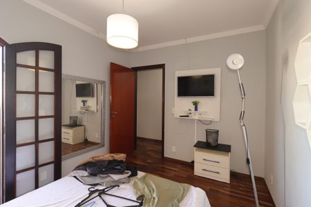 Casa para alugar com 205m², 3 quartos e 3 vagasQuarto 2