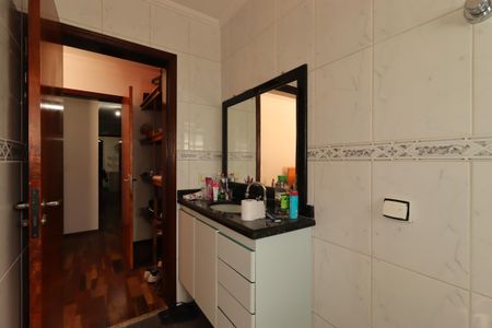 Casa para alugar com 205m², 3 quartos e 3 vagasBanheiro da Suíte