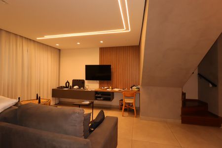 Casa para alugar com 205m², 3 quartos e 3 vagasSala