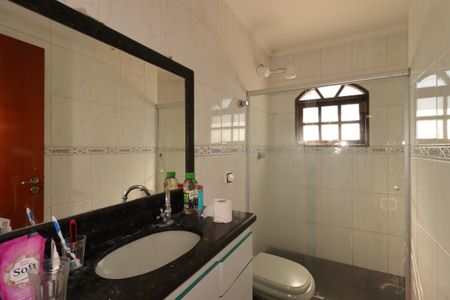 Casa para alugar com 205m², 3 quartos e 3 vagasBanheiro da Suíte