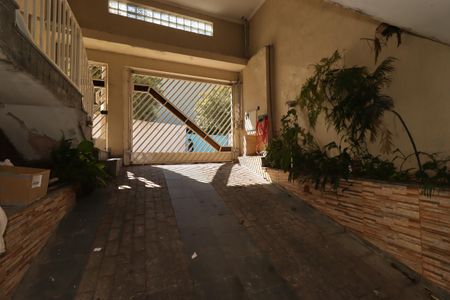 Casa para alugar com 205m², 3 quartos e 3 vagasEntrada da Garagem