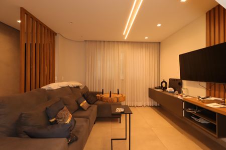 Casa para alugar com 205m², 3 quartos e 3 vagasSala