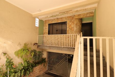 Casa para alugar com 205m², 3 quartos e 3 vagasEntrada do Imóvel