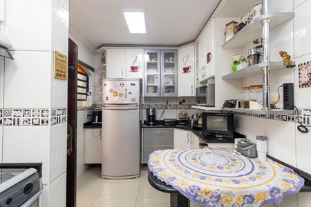 Cozinha de casa à venda com 3 quartos, 326m² em Tremembé, São Paulo