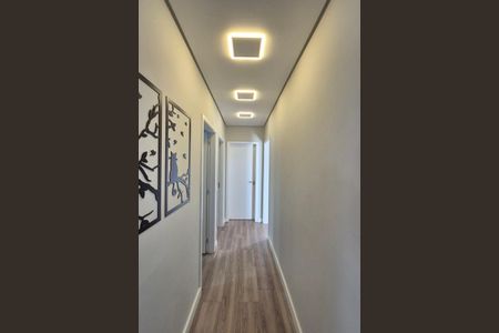 Apartamento à venda com 80m², 3 quartos e 2 vagasCorredor 