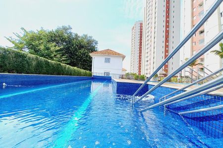 Apartamento à venda com 80m², 3 quartos e 2 vagasÁrea comum - Piscina