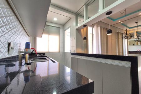 Apartamento à venda com 80m², 3 quartos e 2 vagasCozinha 