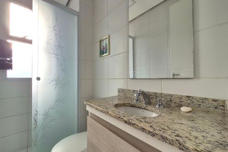 Apartamento à venda com 80m², 3 quartos e 2 vagasBanheiro