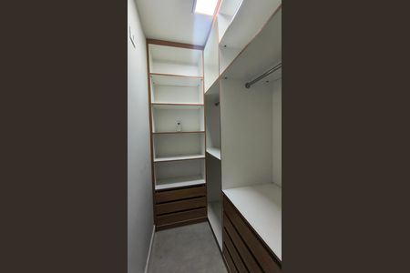 Apartamento para alugar com 82m², 3 quartos e 2 vagas Apartamento para alugar com 82m², 3 quartos e 2 vagasCloset da Suíte