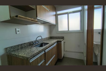 Apartamento para alugar com 82m², 3 quartos e 2 vagas Apartamento para alugar com 82m², 3 quartos e 2 vagasCozinha e Área de Serviço