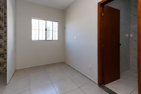 Casa para alugar com 34m², 1 quarto e sem vaga Casa para alugar com 34m², 1 quarto e sem vagasala