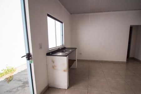 Casa para alugar com 75m², 2 quartos e 3 vagas Casa para alugar com 75m², 2 quartos e 3 vagasCozinha