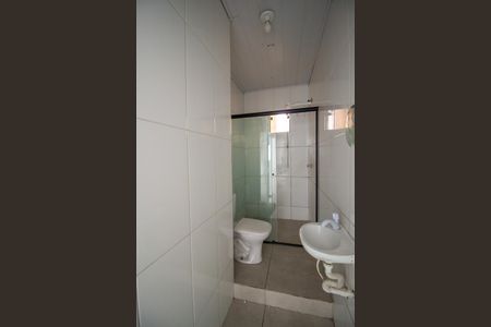 Casa para alugar com 75m², 2 quartos e 3 vagas Casa para alugar com 75m², 2 quartos e 3 vagasBanheiro