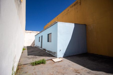 Casa para alugar com 75m², 2 quartos e 3 vagas Casa para alugar com 75m², 2 quartos e 3 vagasQuintal