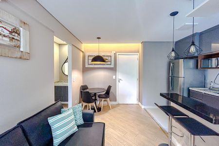 Sala de apartamento para alugar com 1 quarto, 40m² em Vila Regente Feijó, São Paulo