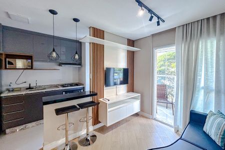 Sala de apartamento para alugar com 1 quarto, 40m² em Vila Regente Feijó, São Paulo