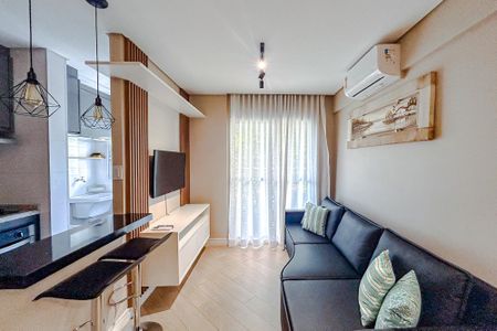 Sala de apartamento para alugar com 1 quarto, 40m² em Vila Regente Feijó, São Paulo
