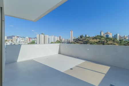 Apartamento à venda com 154m², 3 quartos e 3 vagas Apartamento à venda com 154m², 3 quartos e 3 vagasCobertura