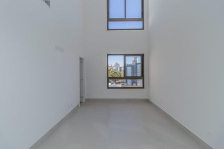 Apartamento à venda com 154m², 3 quartos e 3 vagas Apartamento à venda com 154m², 3 quartos e 3 vagasSala