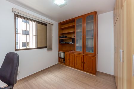 Apartamento à venda com 128m², 3 quartos e 2 vagas Apartamento à venda com 128m², 3 quartos e 2 vagasQuarto