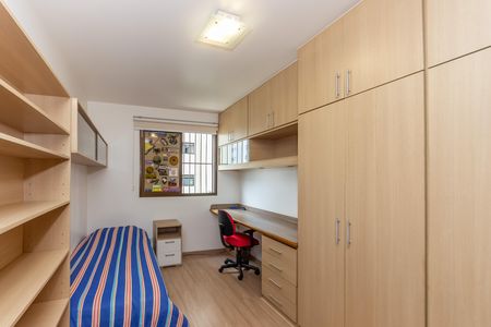 Apartamento à venda com 128m², 3 quartos e 2 vagas Apartamento à venda com 128m², 3 quartos e 2 vagasQuarto