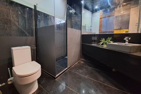 Studio para alugar com 38m², 1 quarto e sem vaga Studio para alugar com 38m², 1 quarto e sem vagaBanheiro