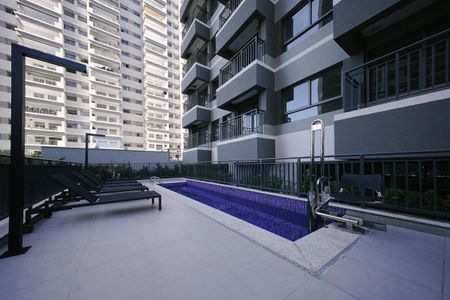 Apartamento para alugar com 29m², 1 quarto e sem vaga Apartamento para alugar com 29m², 1 quarto e sem vagaÁrea comum - Piscina