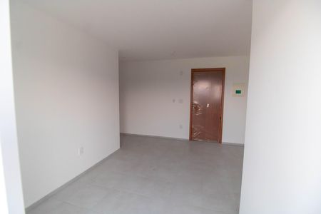 Sala de apartamento para alugar com 2 quartos, 48m² em Arrastão, Niterói
