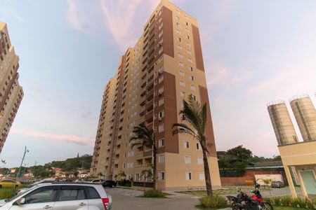 Apartamento para alugar com 48m², 2 quartos e 1 vaga Apartamento para alugar com 48m², 2 quartos e 1 vagaFachada