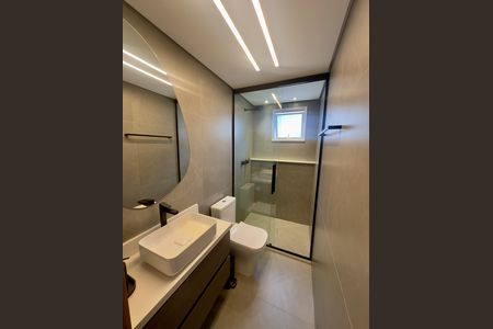 Apartamento à venda com 81m², 3 quartos e 2 vagasBanheiro 
