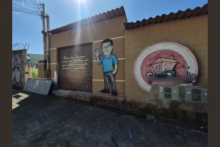 Casa à venda com 311m², 1 quarto e sem vaga Casa à venda com 311m², 1 quarto e sem vagaFachada