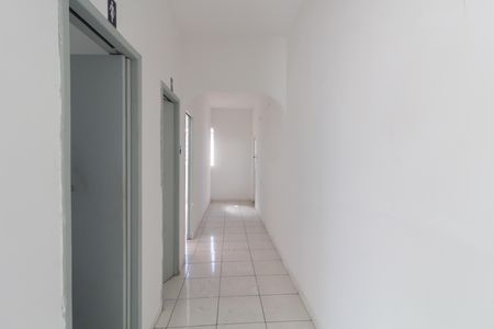 Casa à venda com 311m², 1 quarto e sem vaga Casa à venda com 311m², 1 quarto e sem vagaCorredor