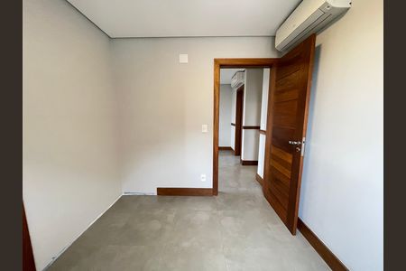 Suíte 2 de apartamento à venda com 2 quartos, 200m² em Jardim Apoador, São Paulo