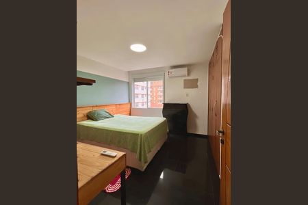 Quarto de apartamento para alugar com 2 quartos, 80m² em Embaré, Santos