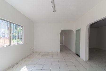 Casa para alugar com 211m², 1 quarto e sem vaga Casa para alugar com 211m², 1 quarto e sem vagaSala