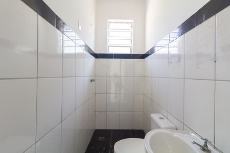 Casa para alugar com 211m², 1 quarto e sem vaga Casa para alugar com 211m², 1 quarto e sem vagaBanheiro