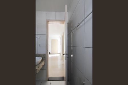 Apartamento à venda com 99m², 2 quartos e 1 vaga Apartamento à venda com 99m², 2 quartos e 1 vagaBanheiro