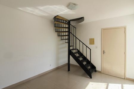Sala 1 de apartamento para alugar com 2 quartos, 99m² em Nacional, Belo Horizonte