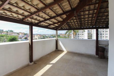 Apartamento à venda com 99m², 2 quartos e 1 vaga Apartamento à venda com 99m², 2 quartos e 1 vagaCobertura