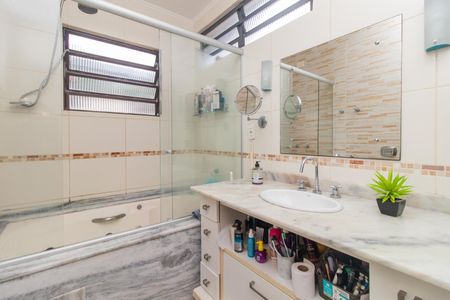 Casa para alugar com 250m², 4 quartos e 4 vagasBanheiro do Quarto 4