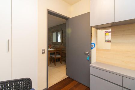 Escritório de casa à venda com 4 quartos, 250m² em Medianeira, Porto Alegre