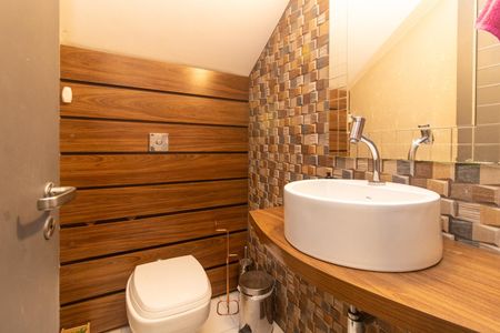 Lavabo de casa à venda com 4 quartos, 250m² em Medianeira, Porto Alegre